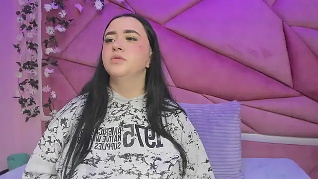 Victoria Rossy online show from 11-15-25, 08:35