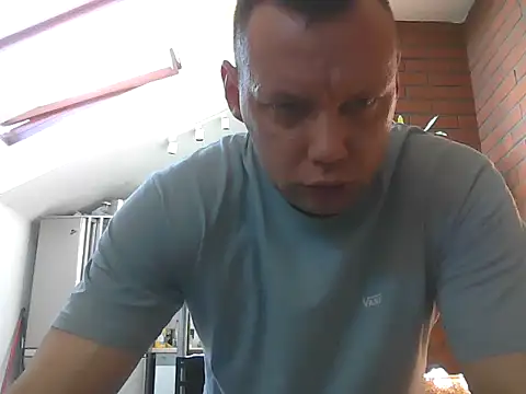 Snapshot of Nicetomeetyoubb chatting on 04-22-26, 07:37 Nicetomeetyoubb online show from 04-22-26, 07:37