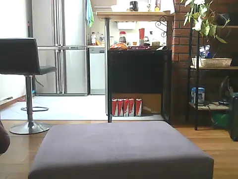 Snapshot of Nicetomeetyoubb chatting on 04-14-26, 05:01 Nicetomeetyoubb online show from 04-14-26, 05:01