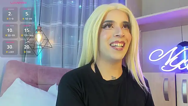 Snapshot of Nyx__Blackwood chatting on 02-24-26, 03:18 Nyx Blackwood online show from 02-24-26, 03:18