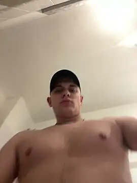 Snapshot of romanhrdcore chatting on 01-24-25, 06:35 romanhrdcore online show from 01-24-25, 06:35