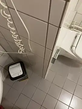 Snapshot of romanhrdcore chatting on 02-16-25, 07:48 romanhrdcore online show from 02-16-25, 07:48