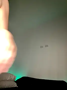 AgnesCampp online show from 09-11-25, 12:43