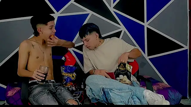 migueyalejo teens online show from 02-25-25, 02:25