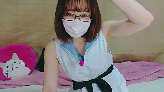 Snapshot of Arisa_san__ chatting on 12-03-24, 06:21 Arisa san online show from 12-03-24, 06:21