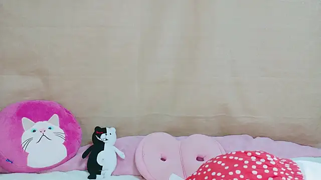 Snapshot of Arisa_san__ chatting on 01-06-25, 04:13 Arisa san online show from 01-06-25, 04:13