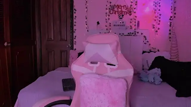 gabyye capprins online show from 11-14-25, 12:03