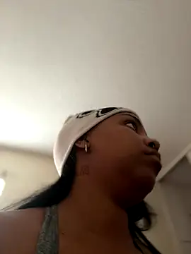 Snapshot of Jayhoney25 chatting on 10-02-25, 06:00 Jayhoney25 online show from 10-02-25, 06:00