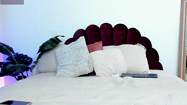 SweetGirl       online show from 01-09-26, 10:11