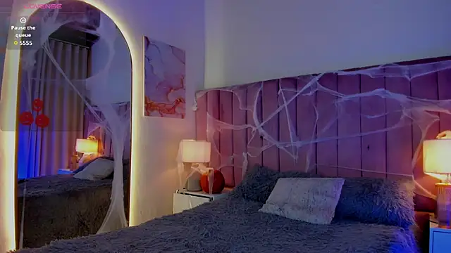 SweetGirl       online show from 10-25-25, 11:20