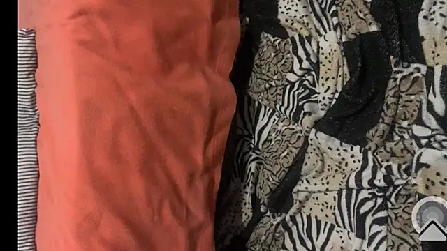 Snapshot of melaniie_7 chatting on 03-09-25, 05:11 melaniie 7 online show from 03-09-25, 05:11