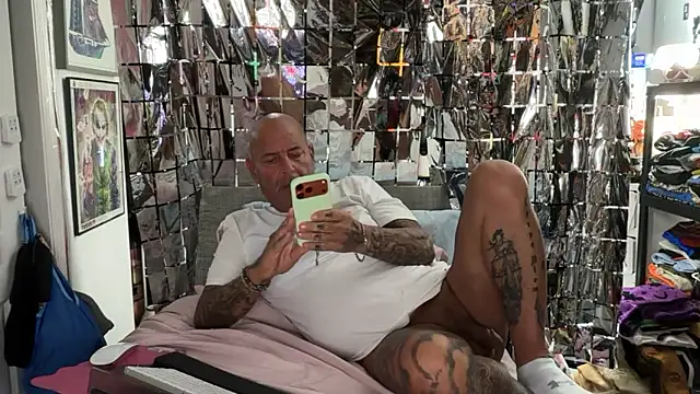 joeytatts66 online show from 04-15-26, 01:22