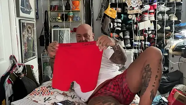 joeytatts66 online show from 12-19-25, 02:48