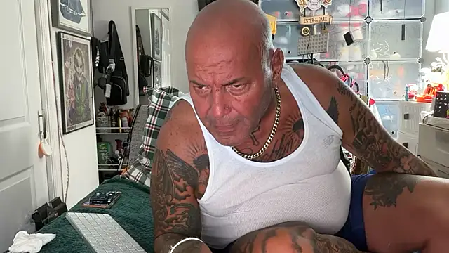 joeytatts66 online show from 10-24-25, 01:59