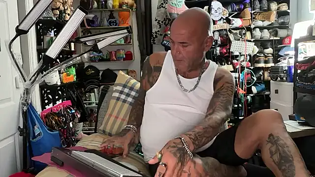 joeytatts66 online show from 07-14-26, 01:49