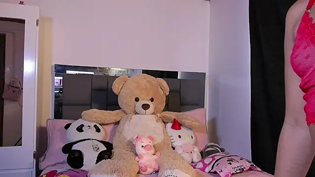 Snapshot of natali_henao chatting on 05-06-26, 06:34 natali henao online show from 05-06-26, 06:34