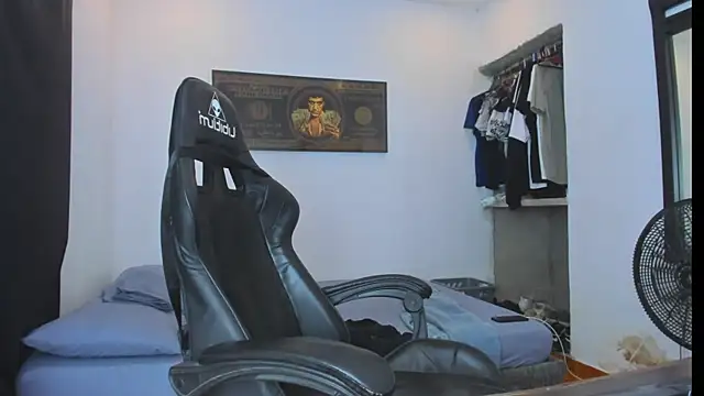 daddy jhons online show from 12-13-25, 08:04