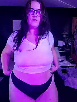 Snapshot of _CumSeeV_ chatting on 10-07-25, 08:21 CumSeeV online show from 10-07-25, 08:21