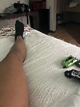 SexSubjectsDen69 online show from 04-25-26, 10:18