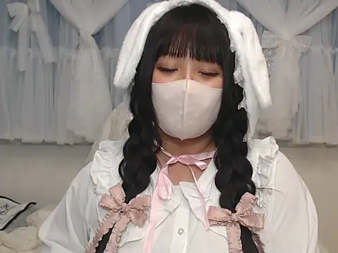 yua0727 online show from 10-04-25, 01:34