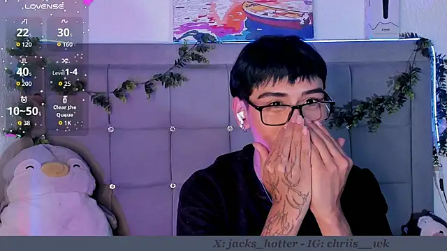 Snapshot of jacks_hotter chatting on 07-20-26, 01:46 jacks hotter online show from 07-20-26, 01:46