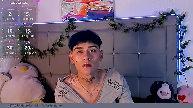 Snapshot of jacks_hotter chatting on 05-23-26, 11:15 jacks hotter online show from 05-23-26, 11:15