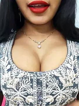 Snapshot of Sania-Love chatting on 02-08-26, 10:07 Sania-Love online show from 02-08-26, 10:07