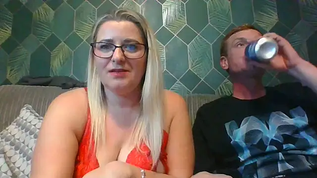 SweetXCandyX online show from 11-28-25, 07:25