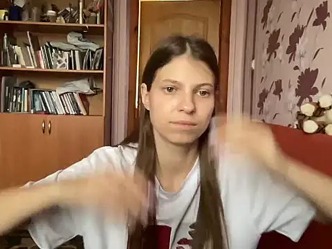 Snapshot of felicity_gold chatting on 06-12-26, 06:44 felicity gold online show from 06-12-26, 06:44