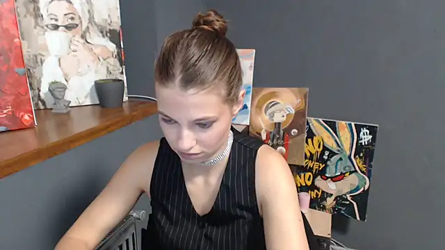 Snapshot of felicity_gold chatting on 07-13-26, 06:35 felicity gold online show from 07-13-26, 06:35