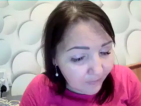 ClaireSunset online show from 04-17-26, 05:38