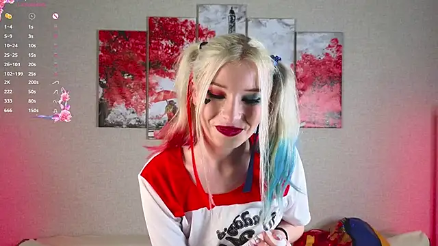 Snapshot of WandaApps chatting on 03-03-25, 11:14 WandaApps online show from 03-03-25, 11:14