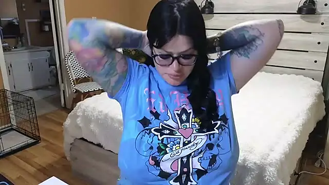 TexasTattooedHouseWife online show from 03-25-26, 02:16