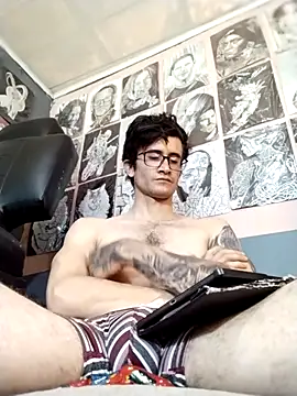 Loggan donnelly online show from 02-17-26, 06:27