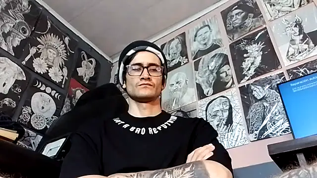 Loggan donnelly online show from 02-08-26, 03:54