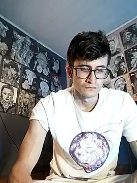 Loggan donnelly online show from 12-17-25, 10:48