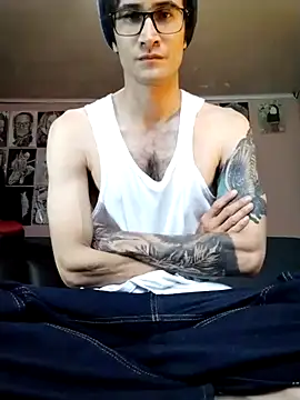 Loggan donnelly online show from 03-07-26, 08:03