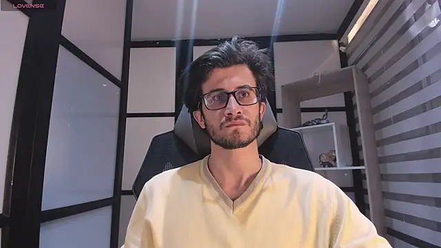 Loggan donnelly online show from 09-25-25, 08:26