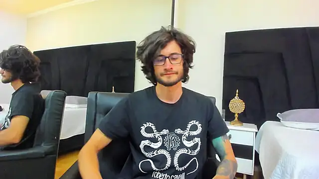 Loggan donnelly online show from 03-10-25, 07:50