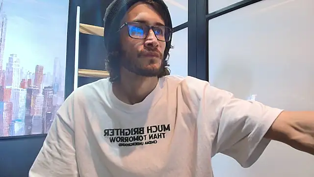 Loggan donnelly online show from 03-13-25, 08:11