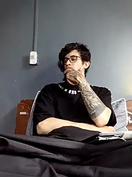 Loggan donnelly online show from 03-12-26, 06:45