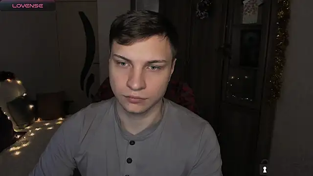 handsome guy01 online show from 11-27-25, 12:55