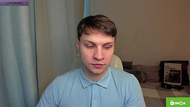 Snapshot of handsome_guy01 chatting on 06-03-26, 06:47 handsome guy01 online show from 06-03-26, 06:47