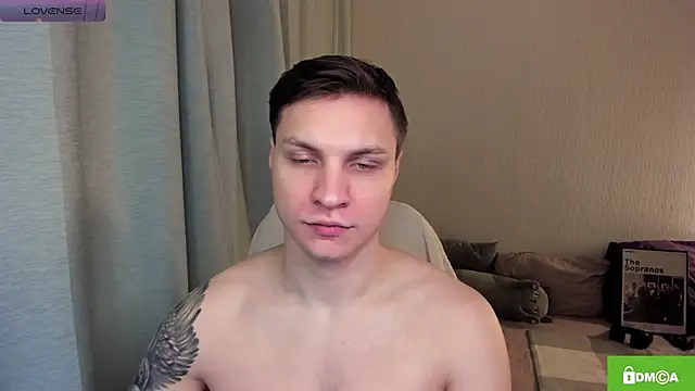 Snapshot of handsome_guy01 chatting on 06-09-26, 10:11 handsome guy01 online show from 06-09-26, 10:11