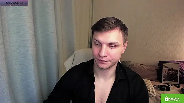 Snapshot of handsome_guy01 chatting on 06-19-26, 12:05 handsome guy01 online show from 06-19-26, 12:05