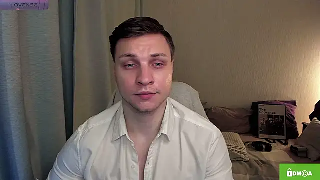 Snapshot of handsome_guy01 chatting on 06-19-26, 08:58 handsome guy01 online show from 06-19-26, 08:58