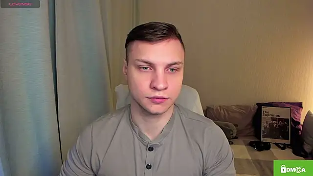 Snapshot of handsome_guy01 chatting on 04-30-26, 01:34 handsome guy01 online show from 04-30-26, 01:34