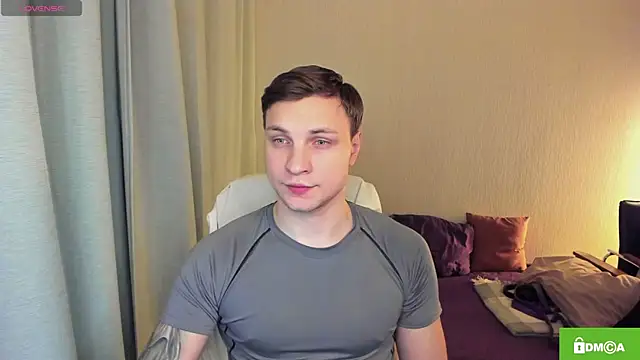 handsome guy01 online show from 04-01-26, 07:55