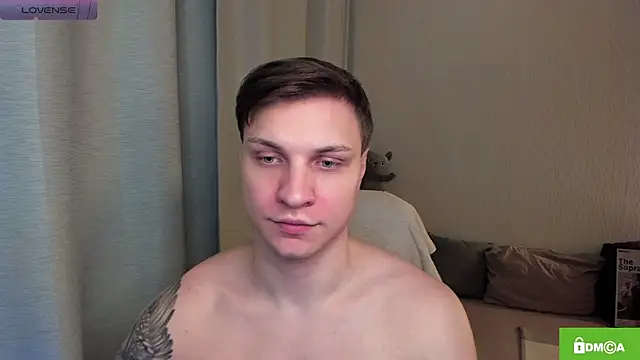 Snapshot of handsome_guy01 chatting on 06-16-26, 12:21 handsome guy01 online show from 06-16-26, 12:21