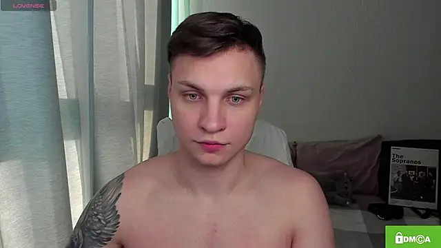 Snapshot of handsome_guy01 chatting on 05-02-26, 03:50 handsome guy01 online show from 05-02-26, 03:50